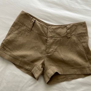 Alicia & Olivia Cady cuff short